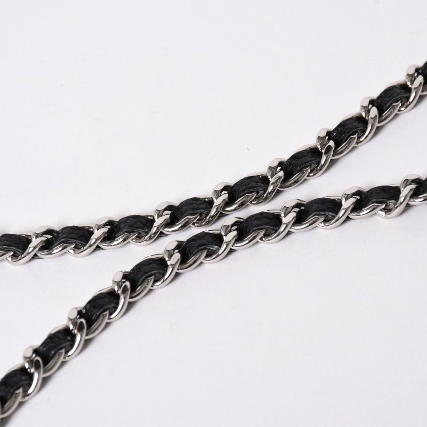 Chanel Chain Wallet CC Logo Caviar Leather Black Silver Shoulder Bag — view 5