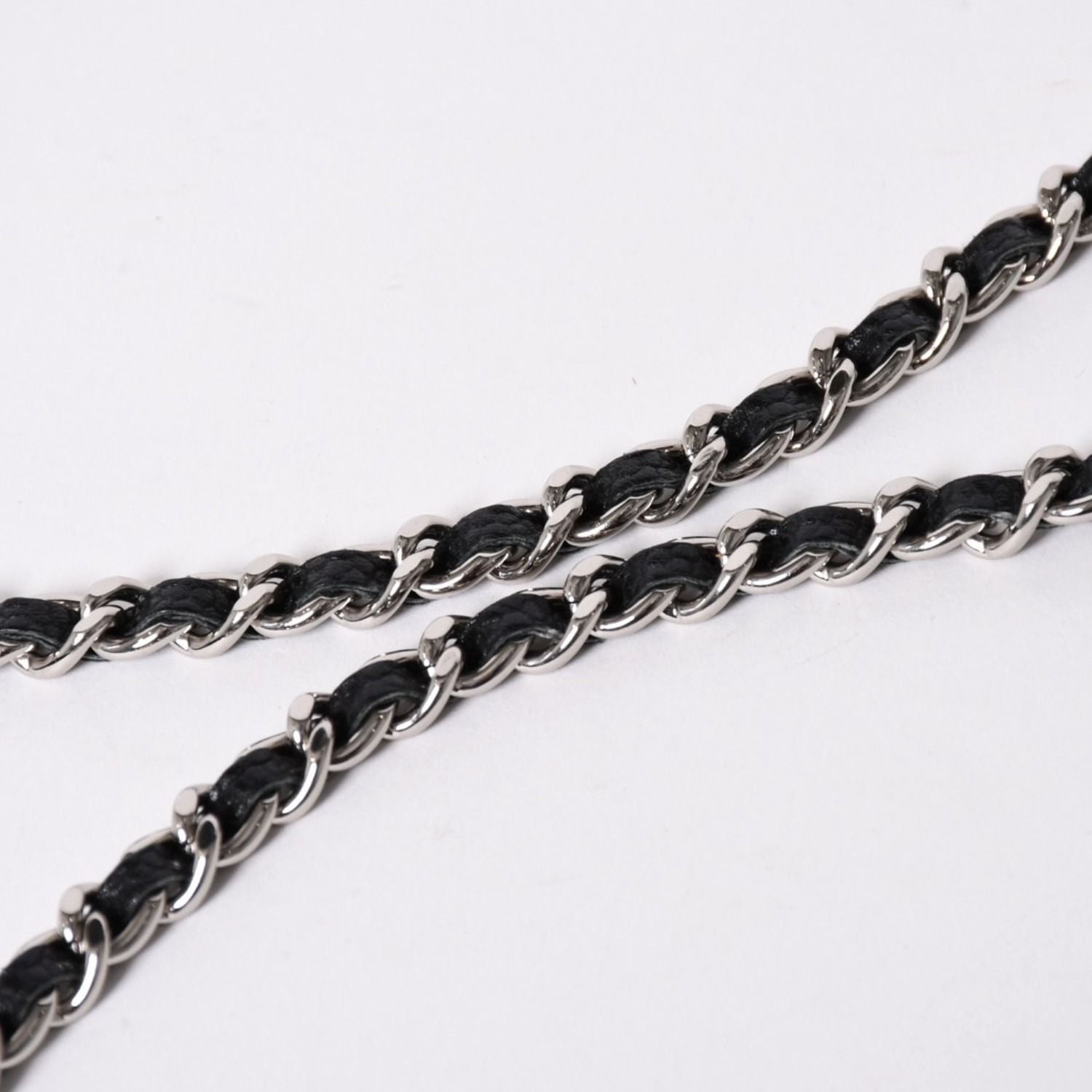 Chanel Chain Wallet CC Logo Caviar Leather Black Silver Shoulder Bag — view 5