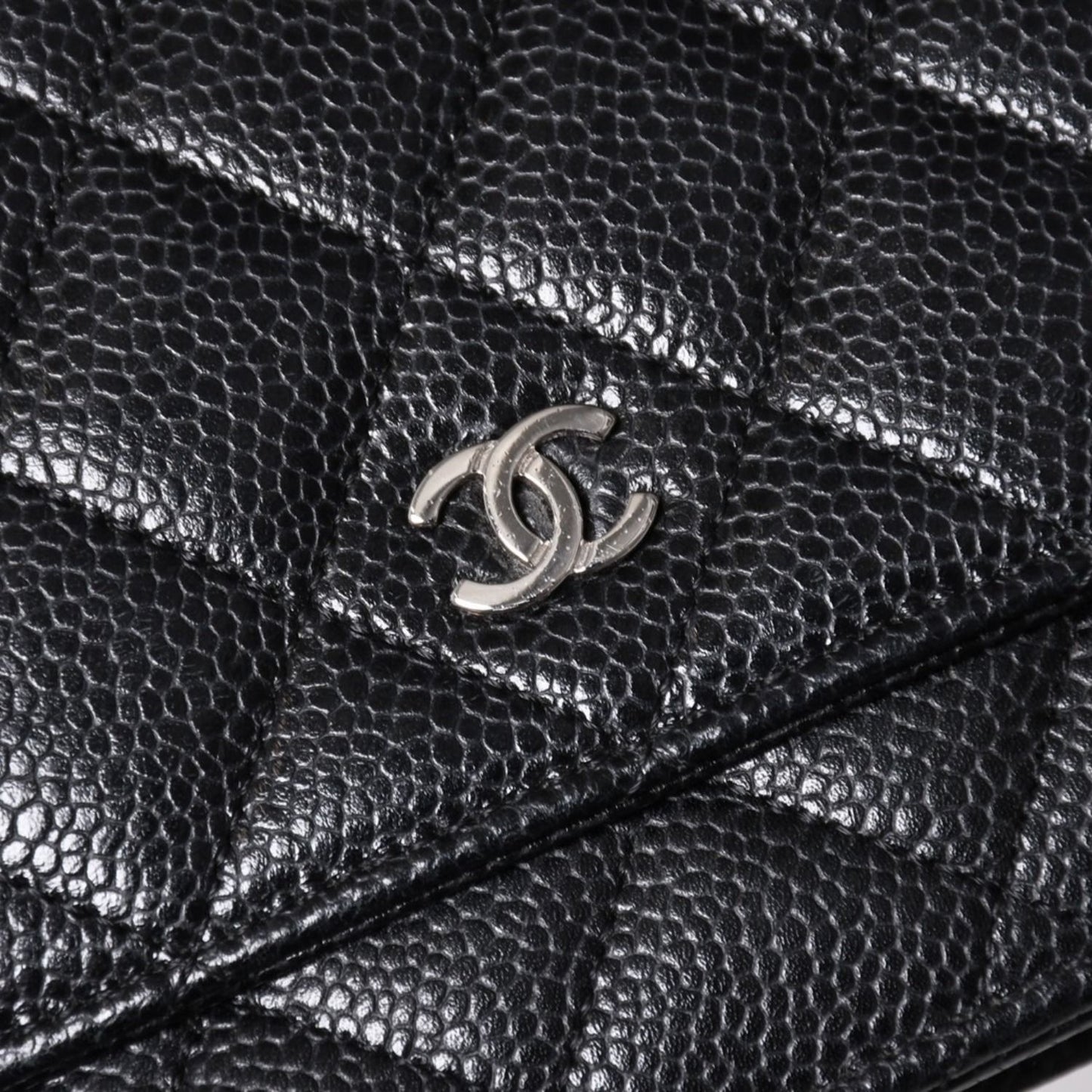 Chanel Chain Wallet CC Logo Caviar Leather Black Silver Shoulder Bag — view 6
