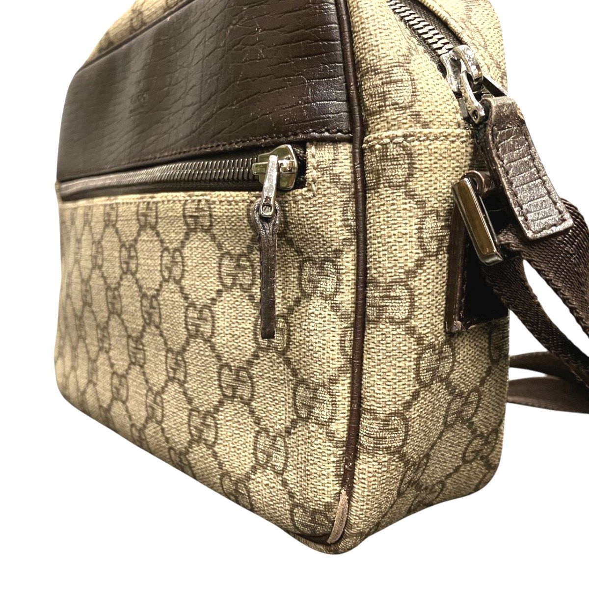 Gucci GG Supreme Shoulder Bag — view 7