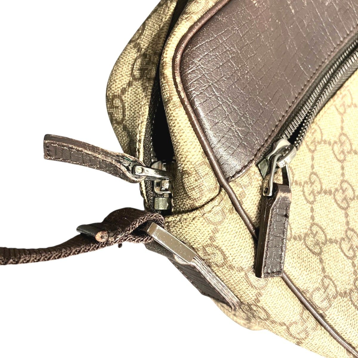 Gucci GG Supreme Shoulder Bag — view 8