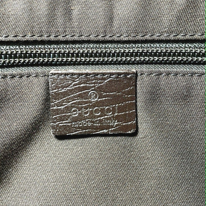 Gucci GG Supreme Shoulder Bag — view 4