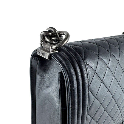 Chanel Shoulder Bag Boy Large — view 6