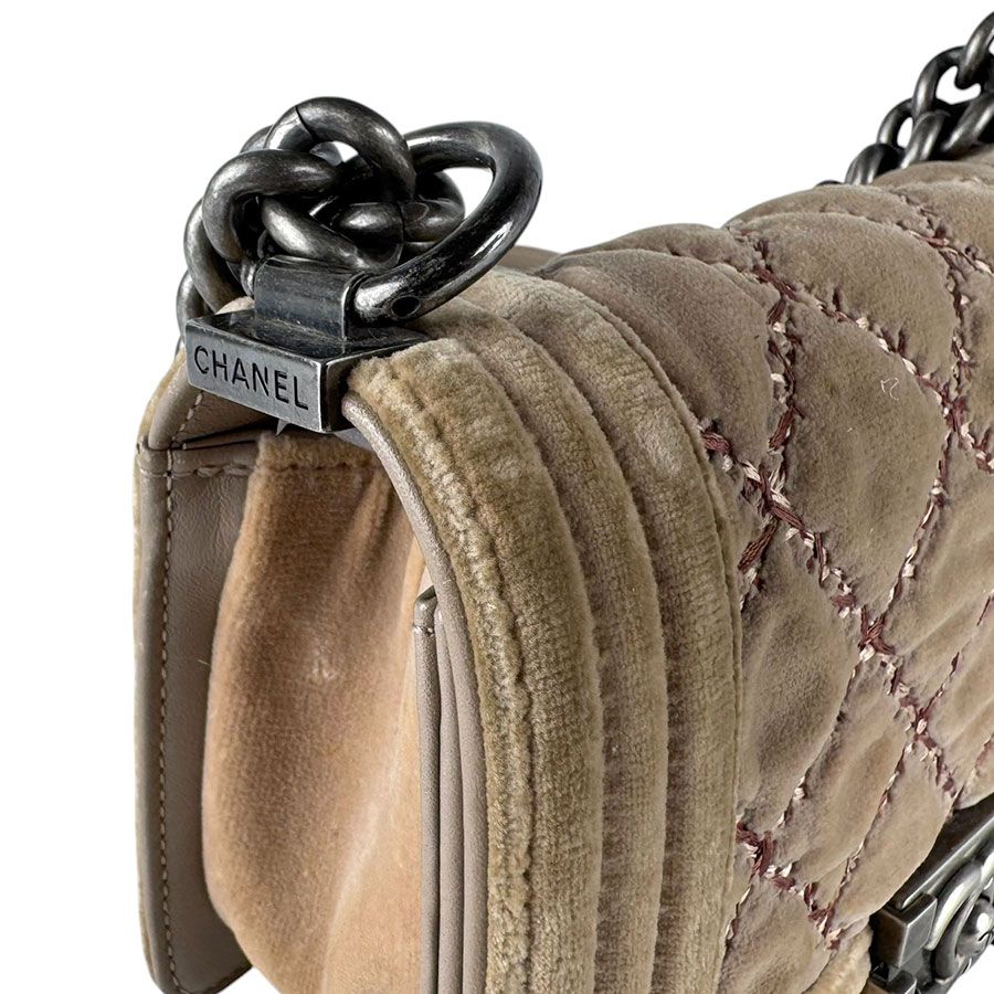 Chanel Shoulder Bag — view 6