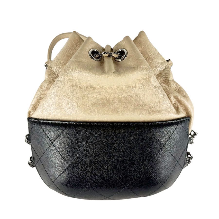 Chanel Shoulder Bag Beige — view 3