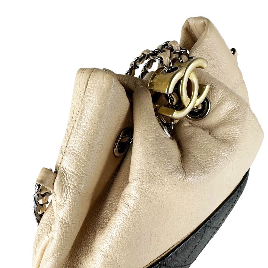 Chanel Shoulder Bag Beige — view 7