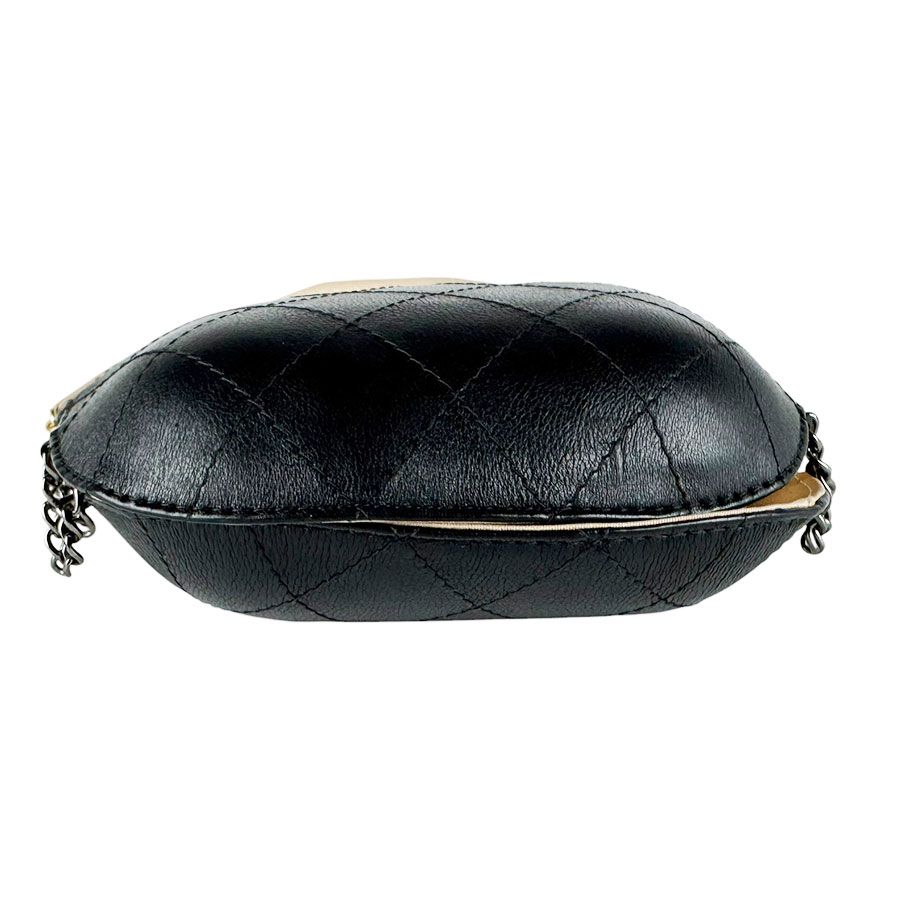 Chanel Shoulder Bag Beige — view 4