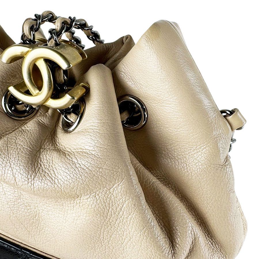 Chanel Shoulder Bag Beige — view 6