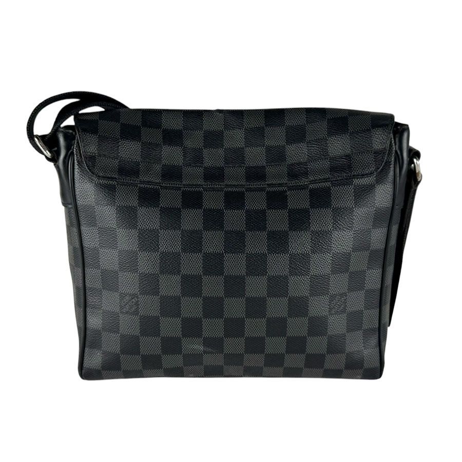 Louis Vuitton Shoulder Bag Damier Graphite District PM NM — view 3