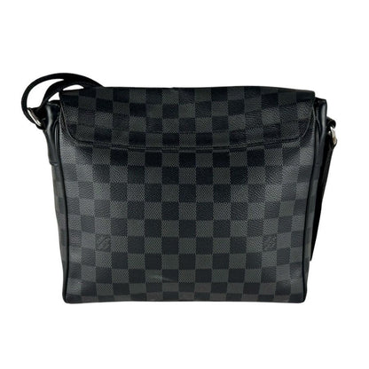 Louis Vuitton Shoulder Bag Damier Graphite District PM NM — view 3