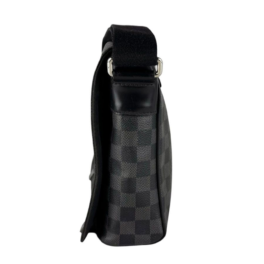 Louis Vuitton Shoulder Bag Damier Graphite District PM NM — view 2
