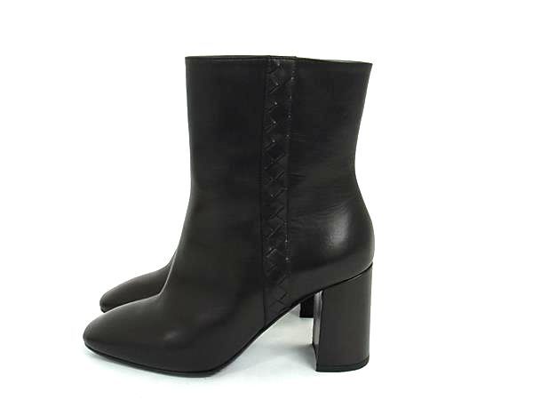 Bottega Veneta Intrecciato Leather Short Boots Shoes Black — view 3