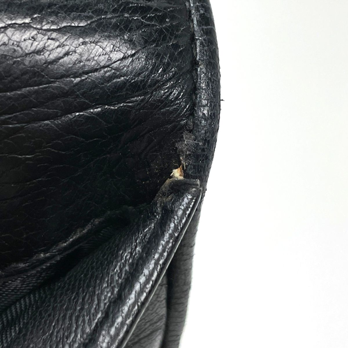 Chanel Shoulder Bag CC Logo Quilted Leather Black — view 7