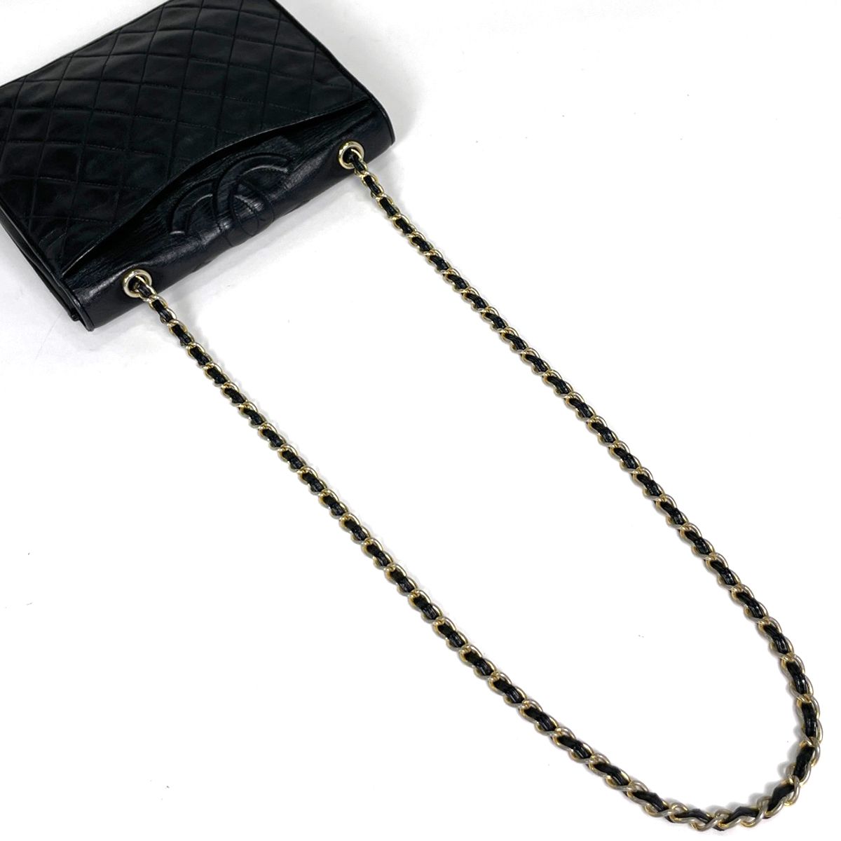 Chanel Shoulder Bag CC Logo Quilted Leather Black — view 6