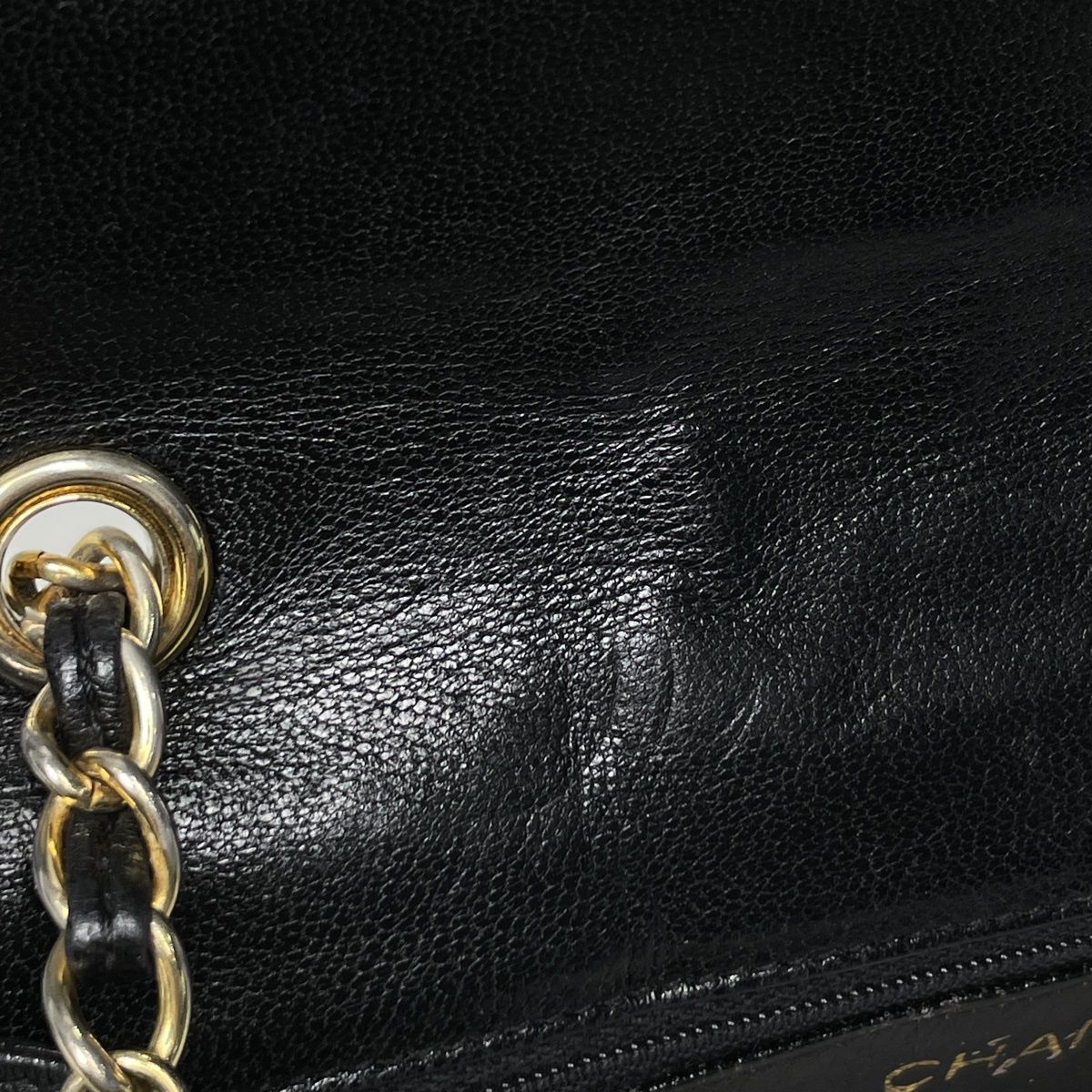 Chanel Shoulder Bag CC Logo Quilted Leather Black — view 8