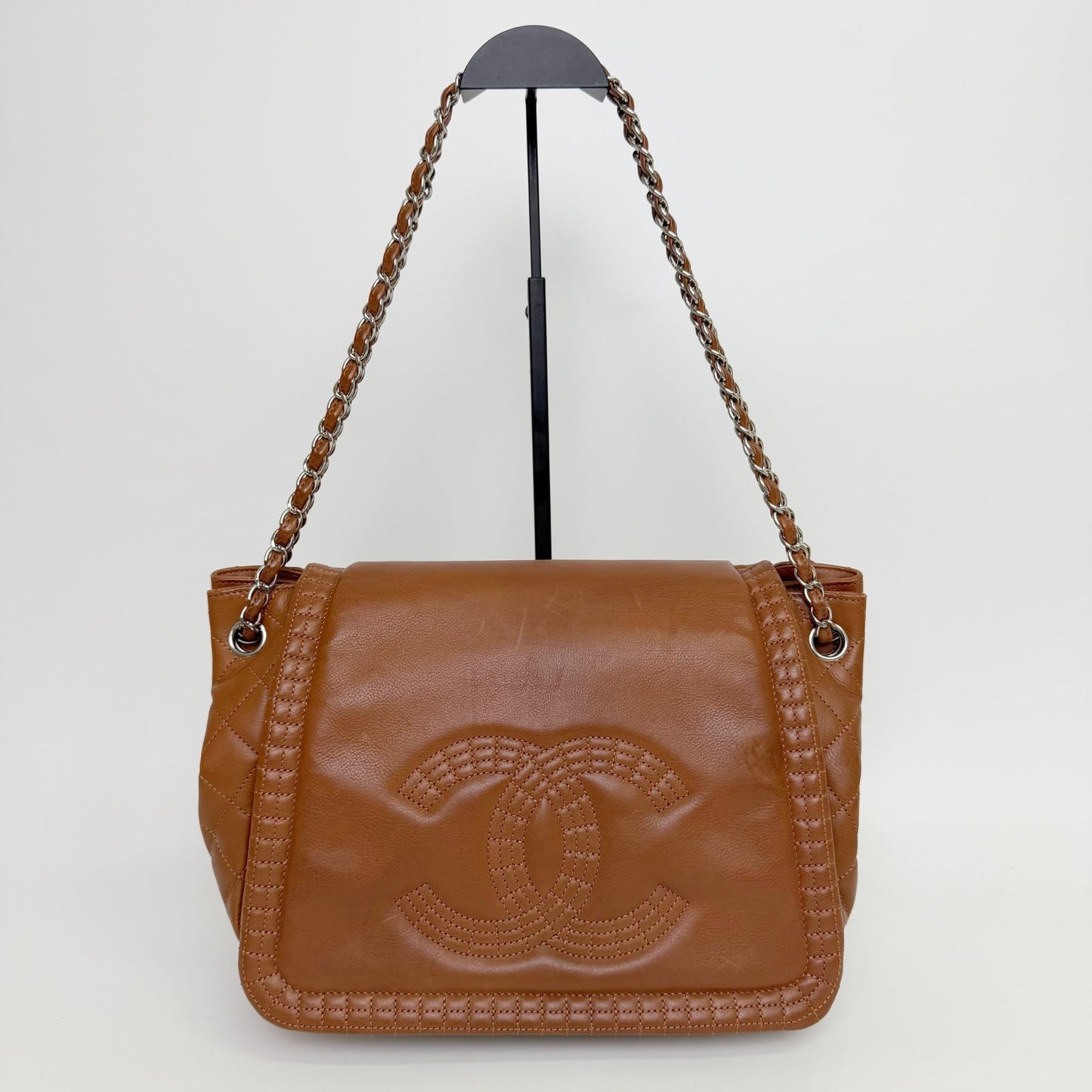 Chanel Big CC Logo Chain Shoulder Crossbody Bag Leather Brown Silver Seal — view 4