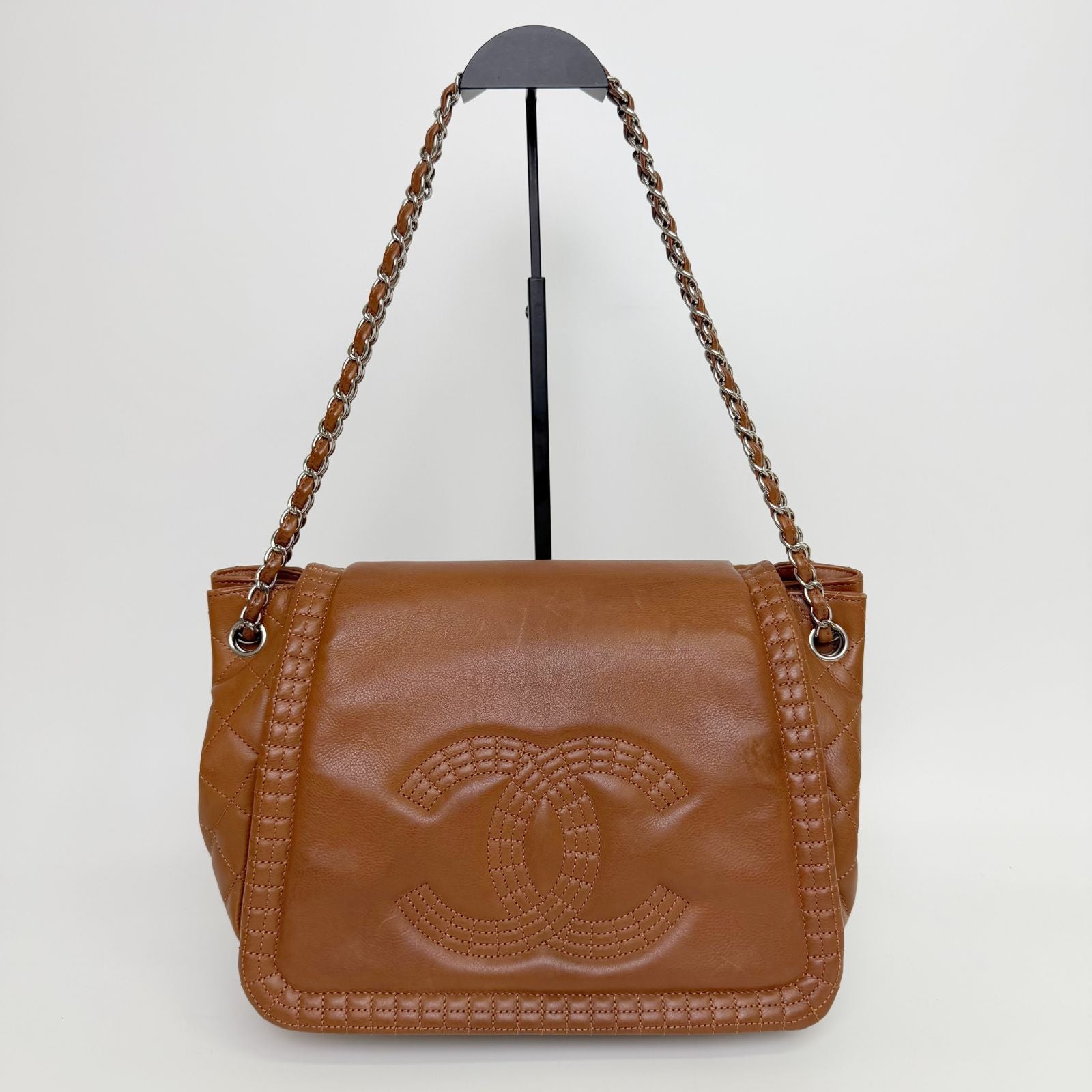 Chanel Big CC Logo Chain Shoulder Crossbody Bag Leather Brown Silver Seal — view 4