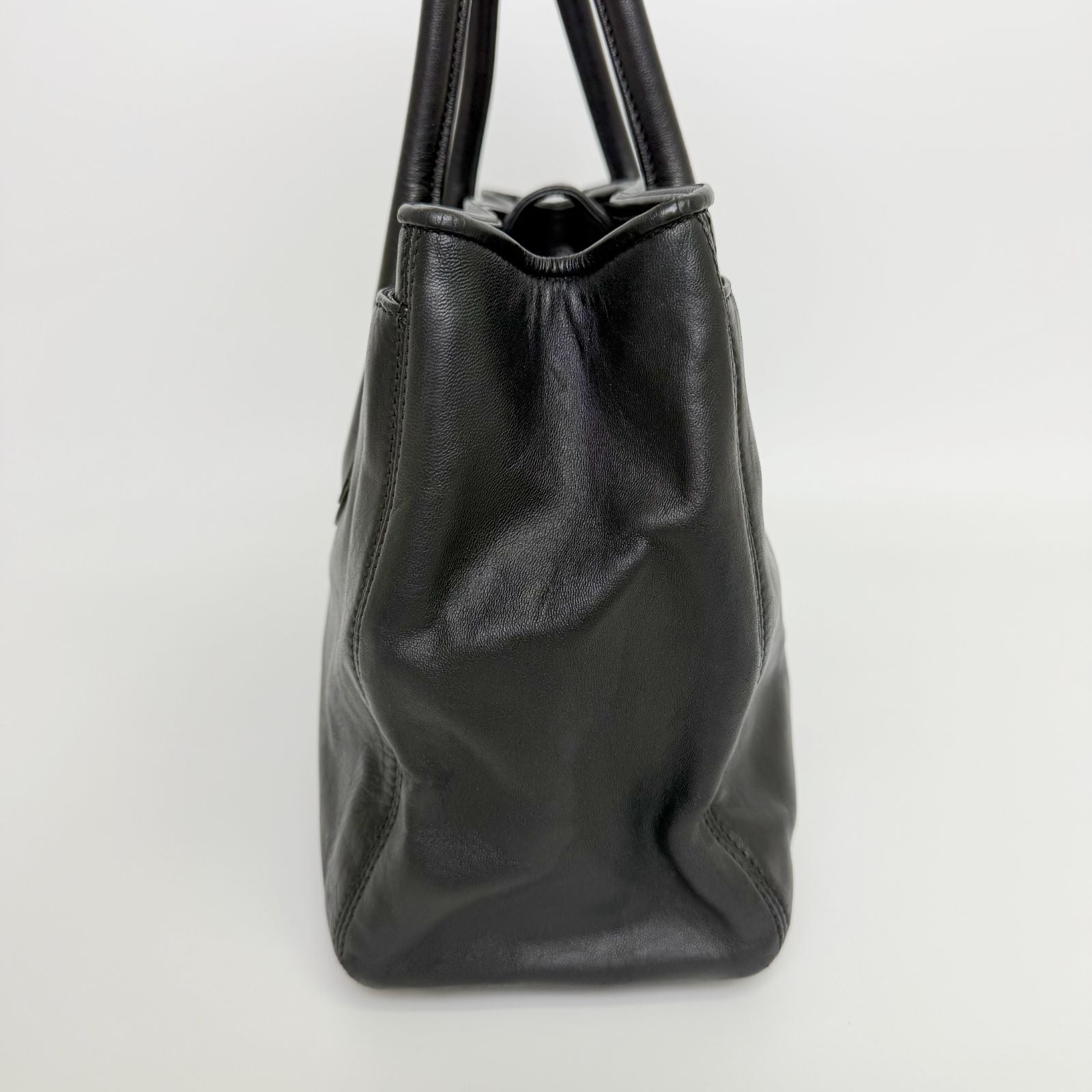 Chanel Executive Line Tote Shoulder Bag Leather Black Silver Seal Vintage — view 4
