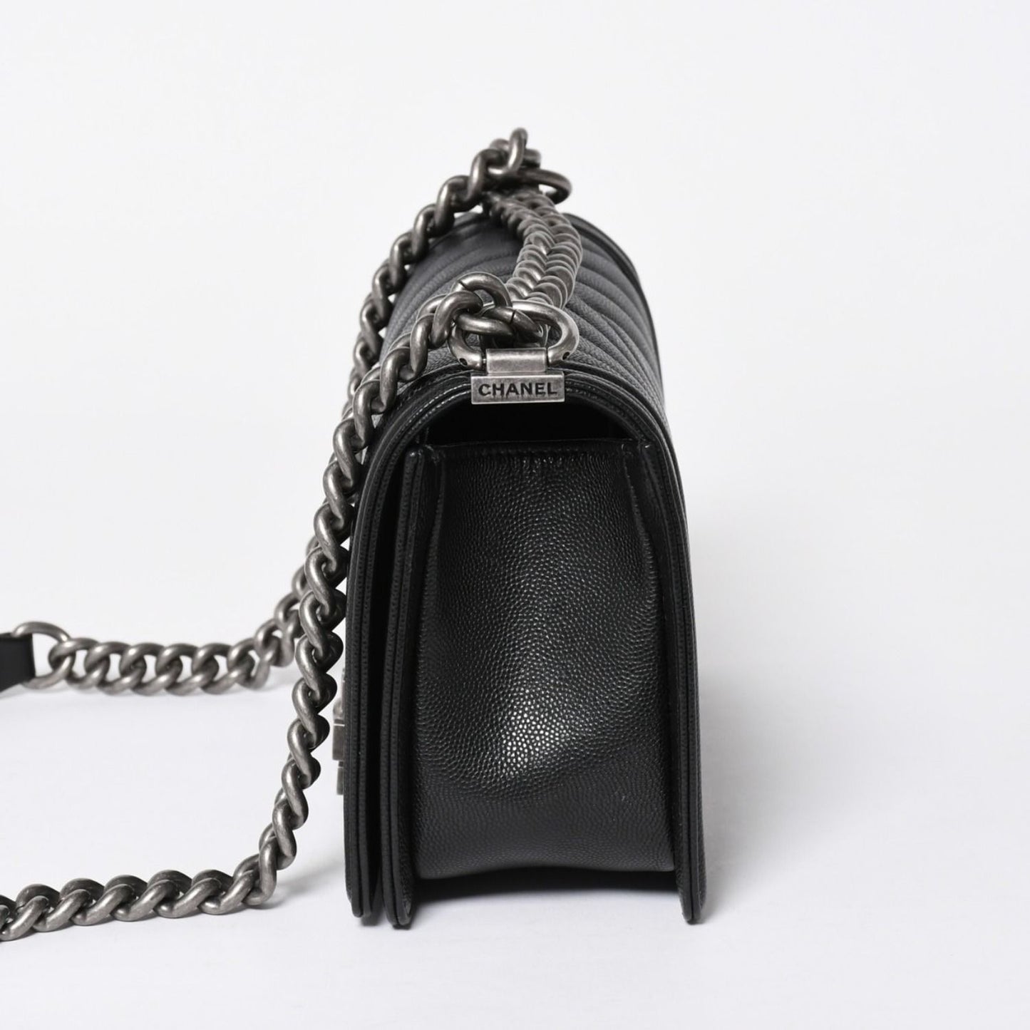 Chanel Boy Chain Shoulder Bag Chevron V-stitch CC Logo Black — view 4