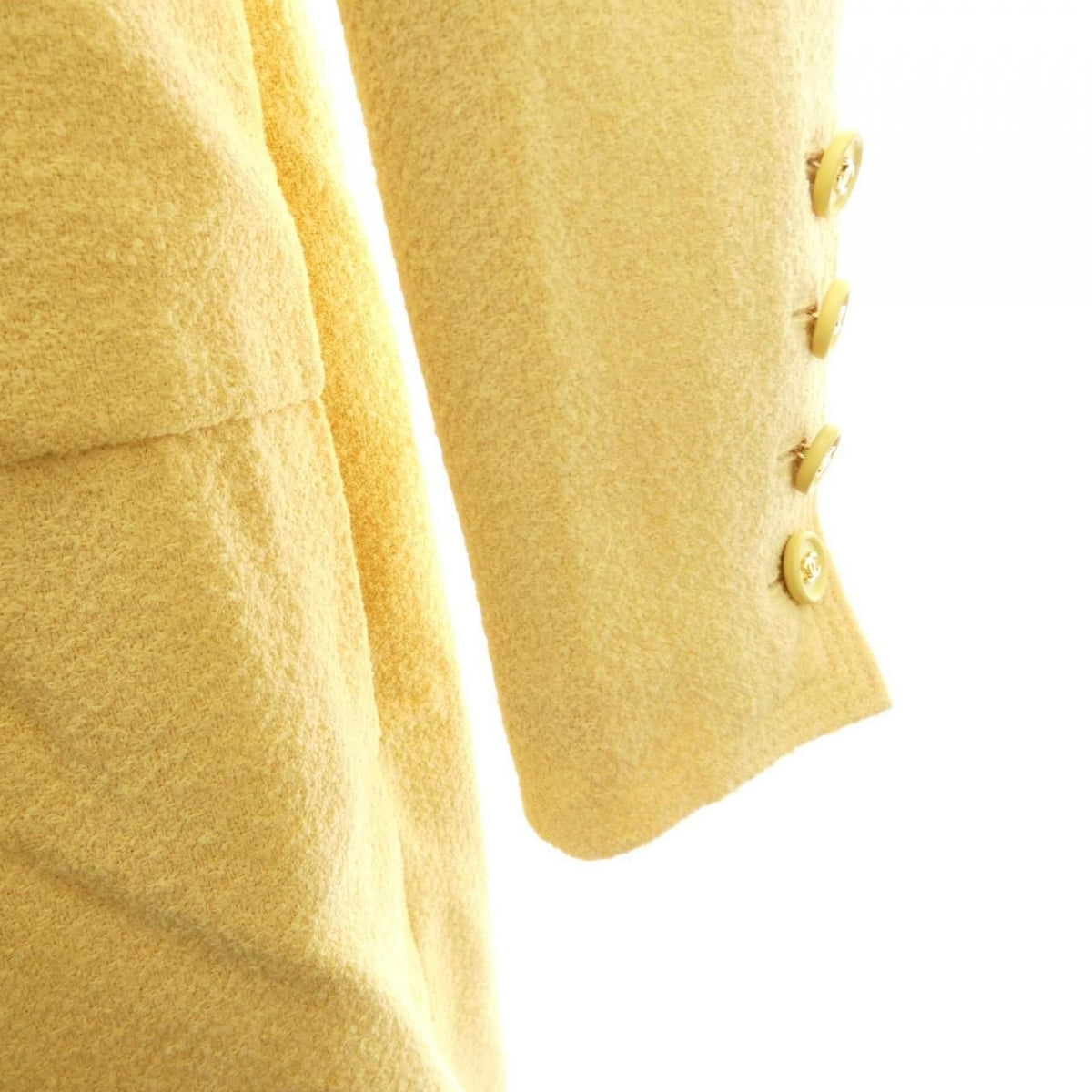 Chanel 97P Vintage Coat Yellow — view 6