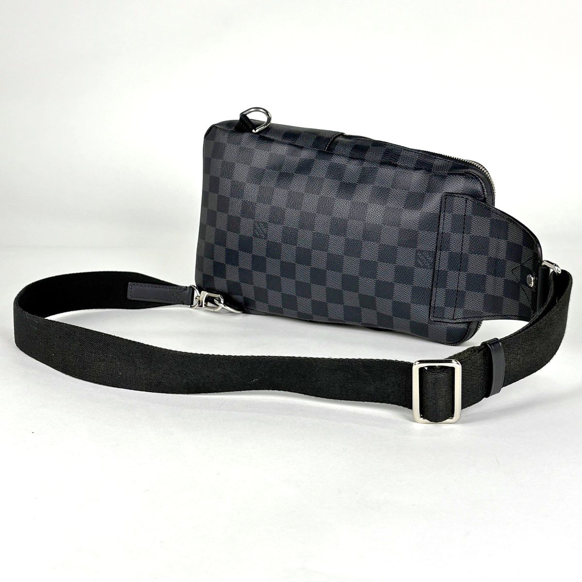 Louis Vuitton Avenue Sling Bag Damier Graphite Noir — view 2