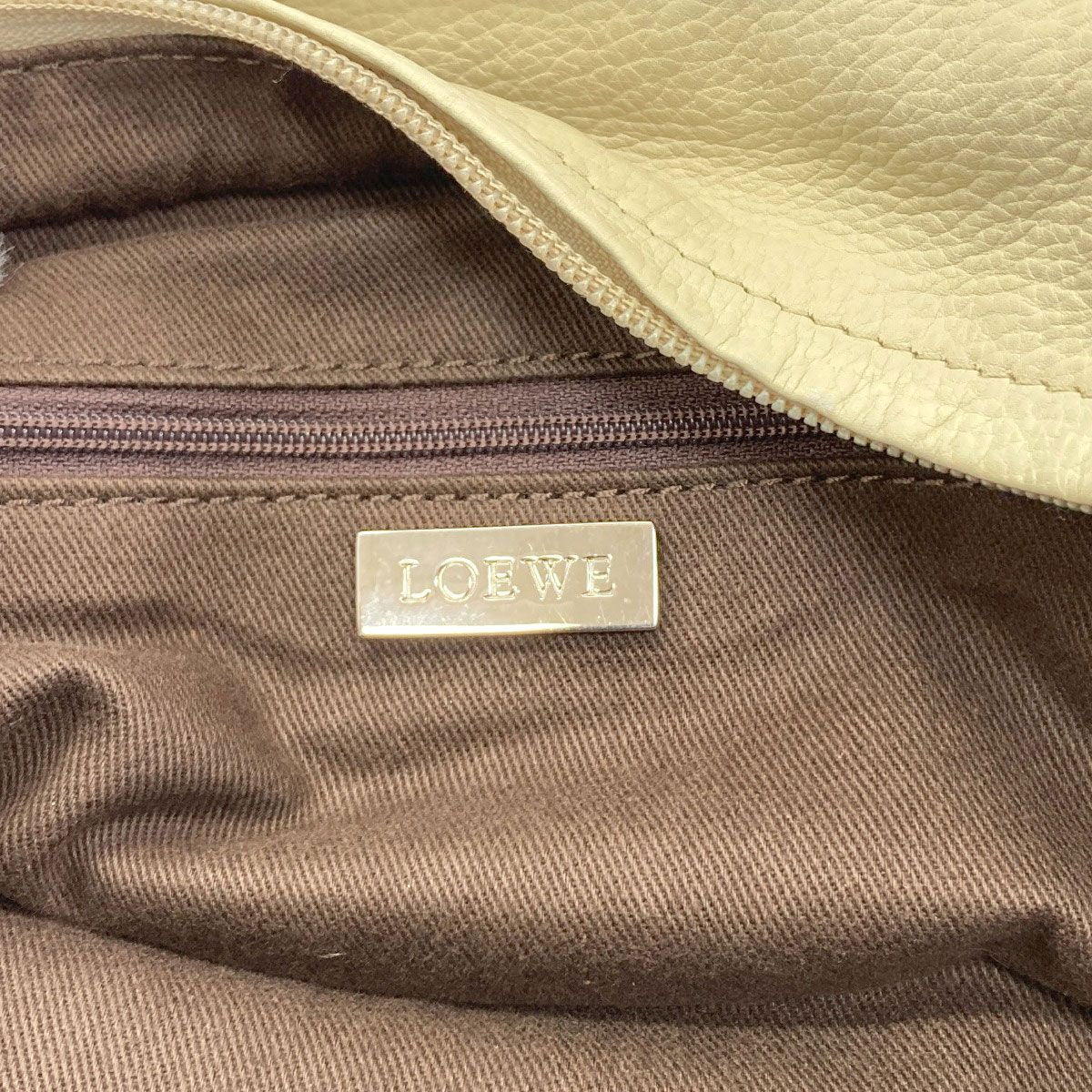 Loewe Amazona Handbag Calfskin — view 6