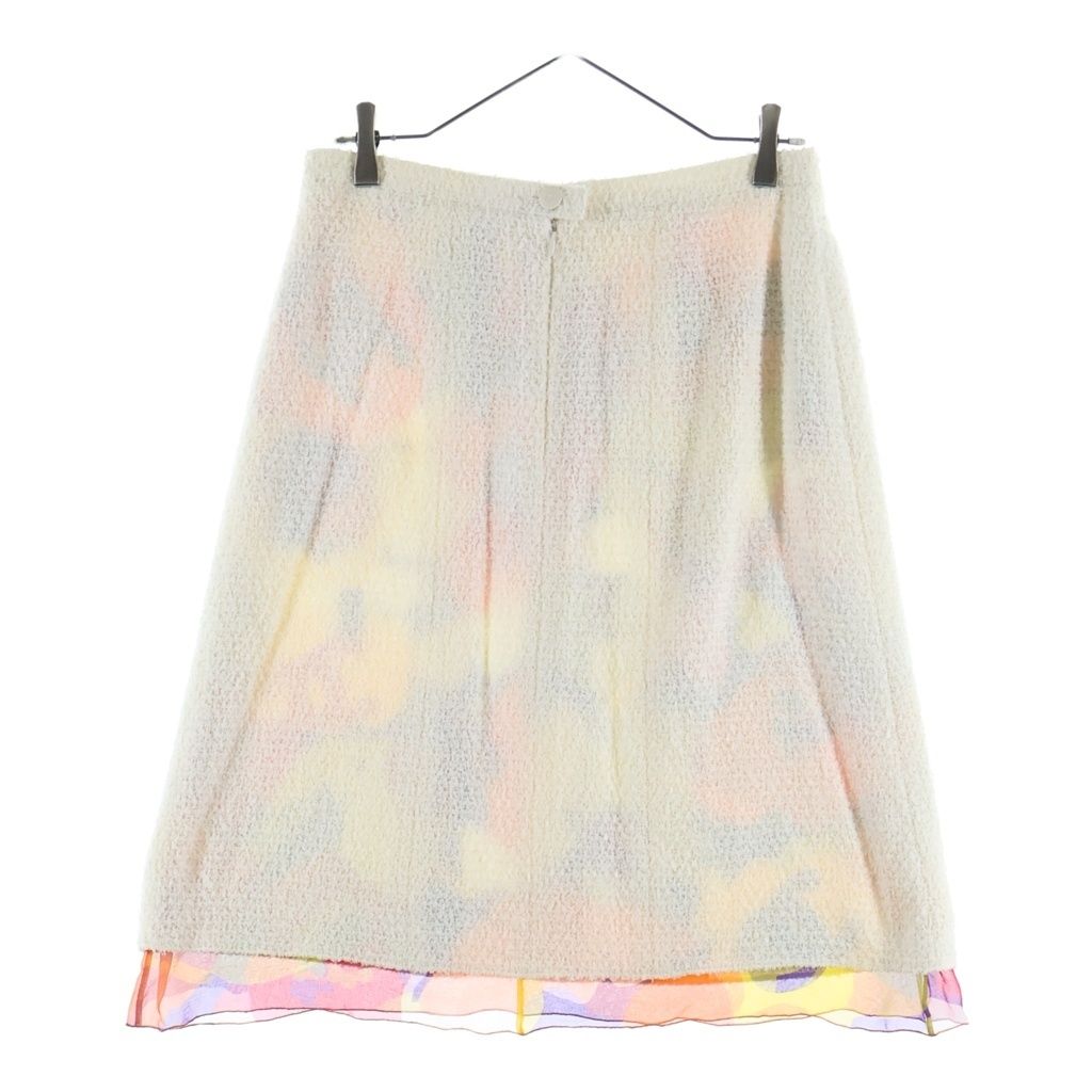 Chanel Silk Lining Boucles Tweed Skirt White — view 2