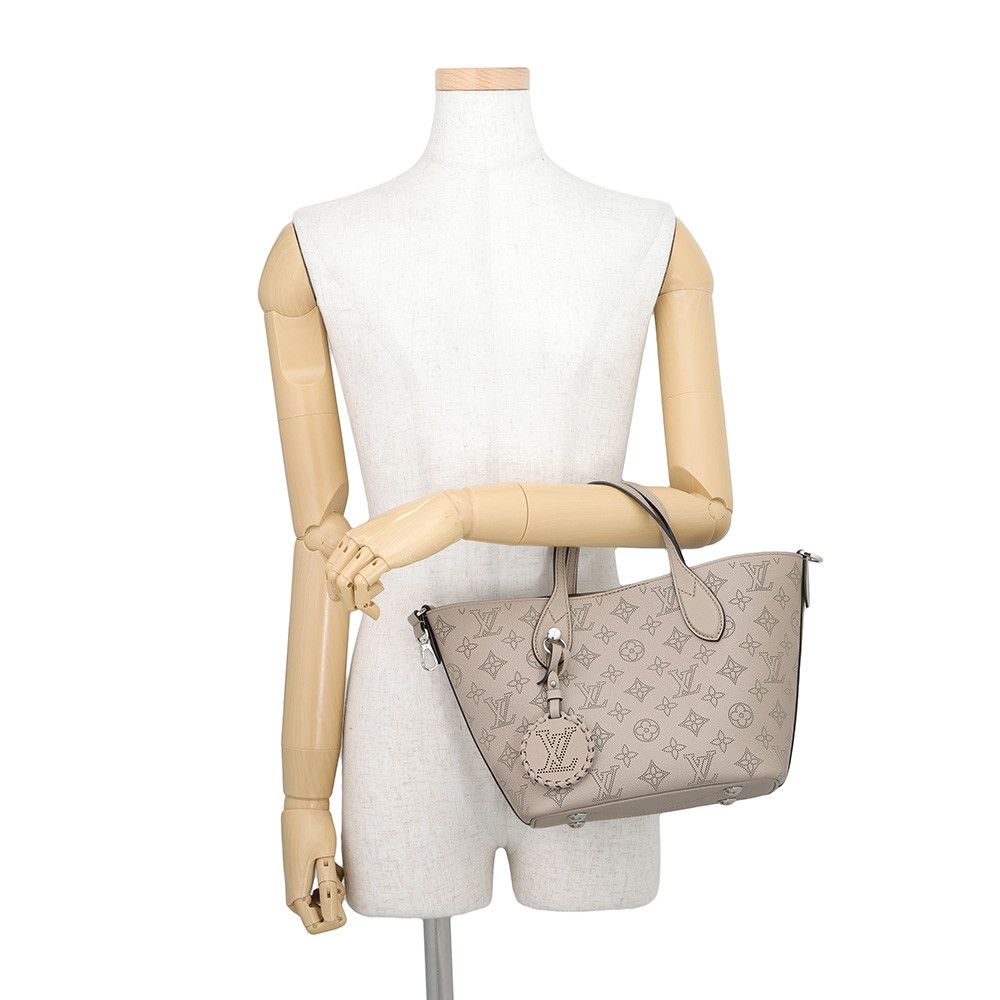 Louis Vuitton Monogram Mahina Blossom PM 2-Way Shoulder Bag — view 5