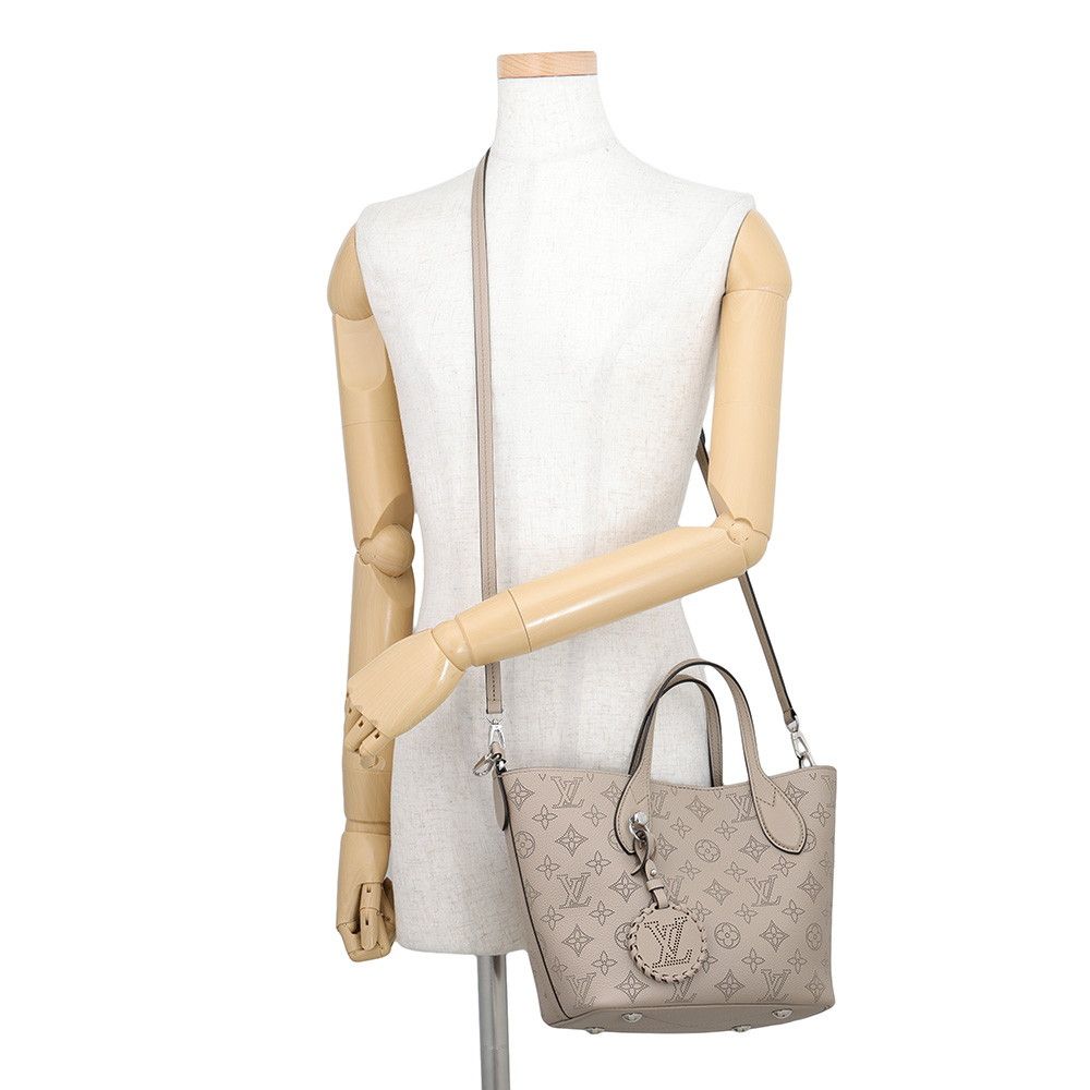 Louis Vuitton Monogram Mahina Blossom PM 2-Way Shoulder Bag — view 6
