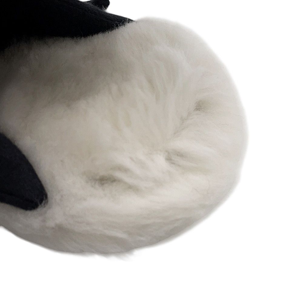 Chanel Ear Muffs CC Logo Shearling Lambskin Coco Neige Collection Black White — view 6