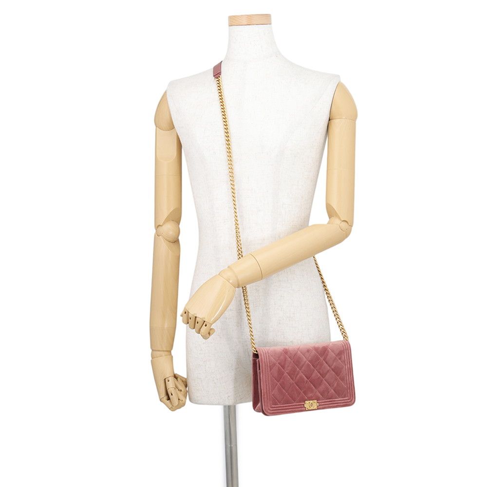 Chanel Chain Wallet Boy Velvet Shoulder Bag — view 4