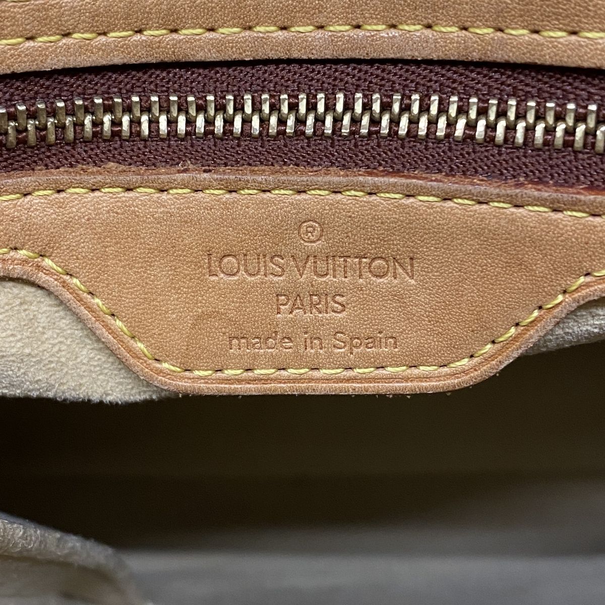 Louis Vuitton Shoulder Bag Monogram Looping GM Brown — view 5