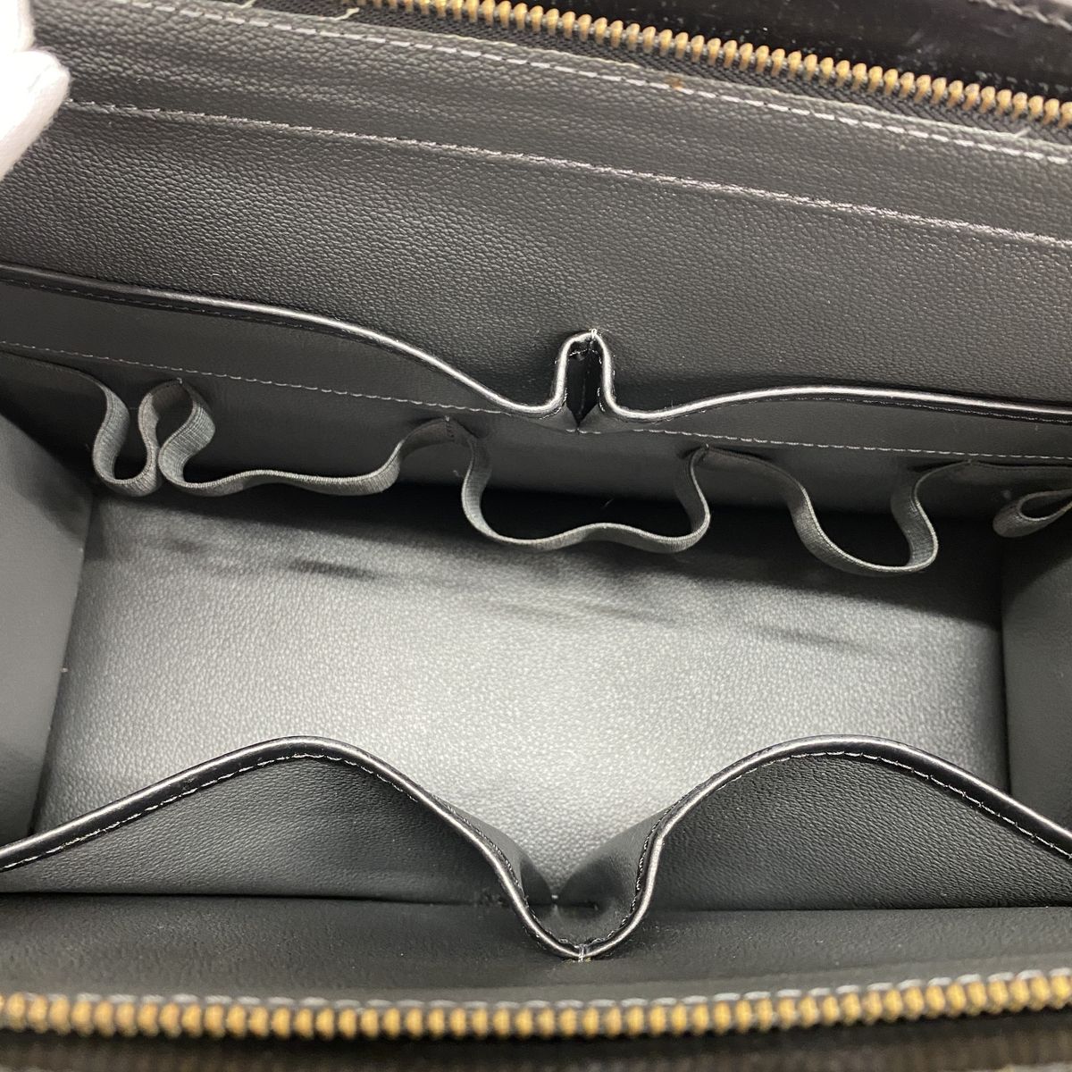Louis Vuitton Handbag Epi Riviera Noir — view 4