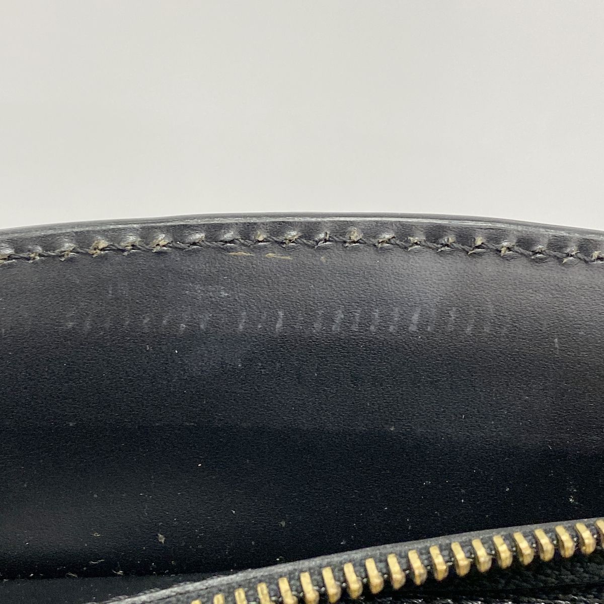 Louis Vuitton Handbag Epi Riviera Noir — view 8