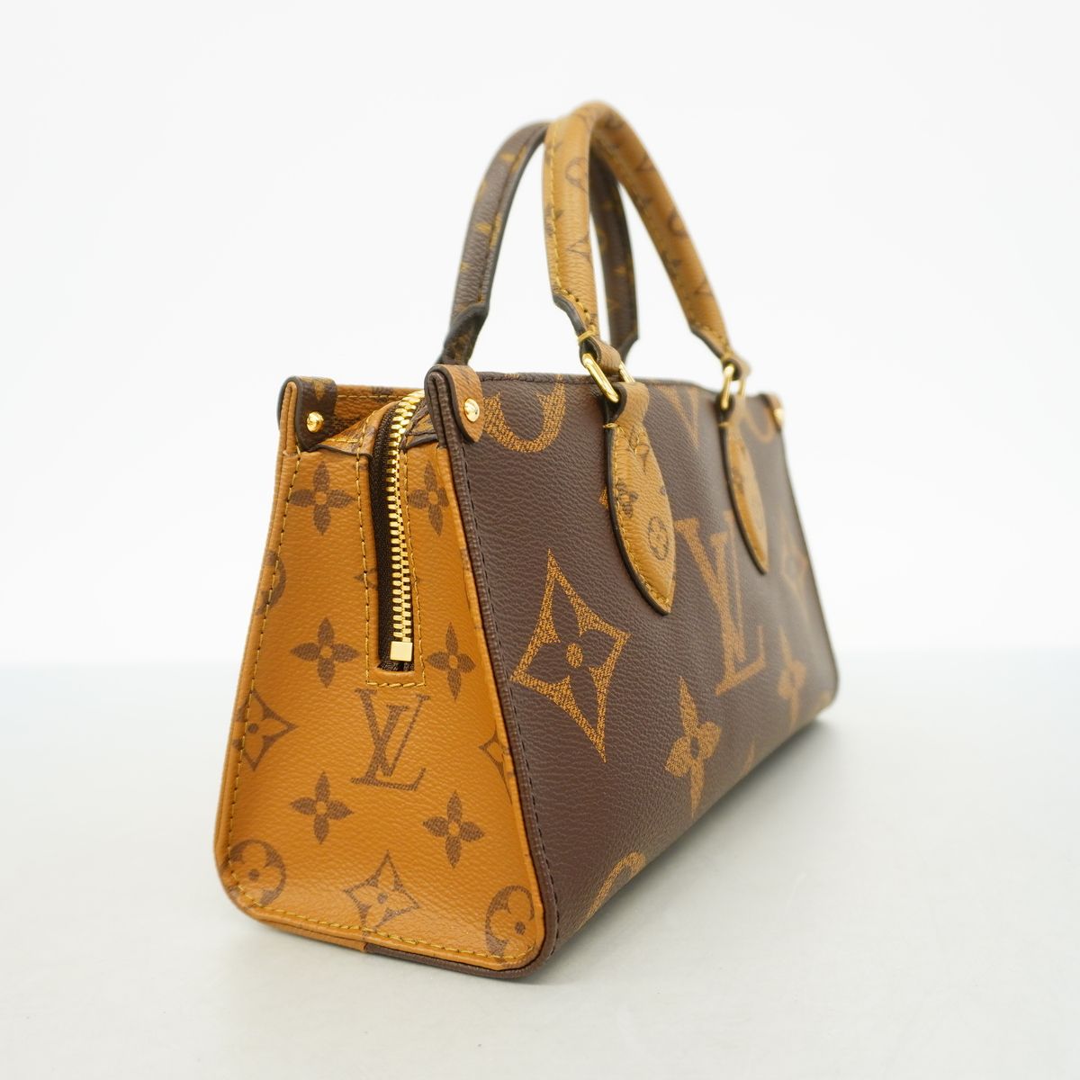 Louis Vuitton Handbag Monogram Giant Reverse On The Go East West Brown 2-Way Bag — view 2
