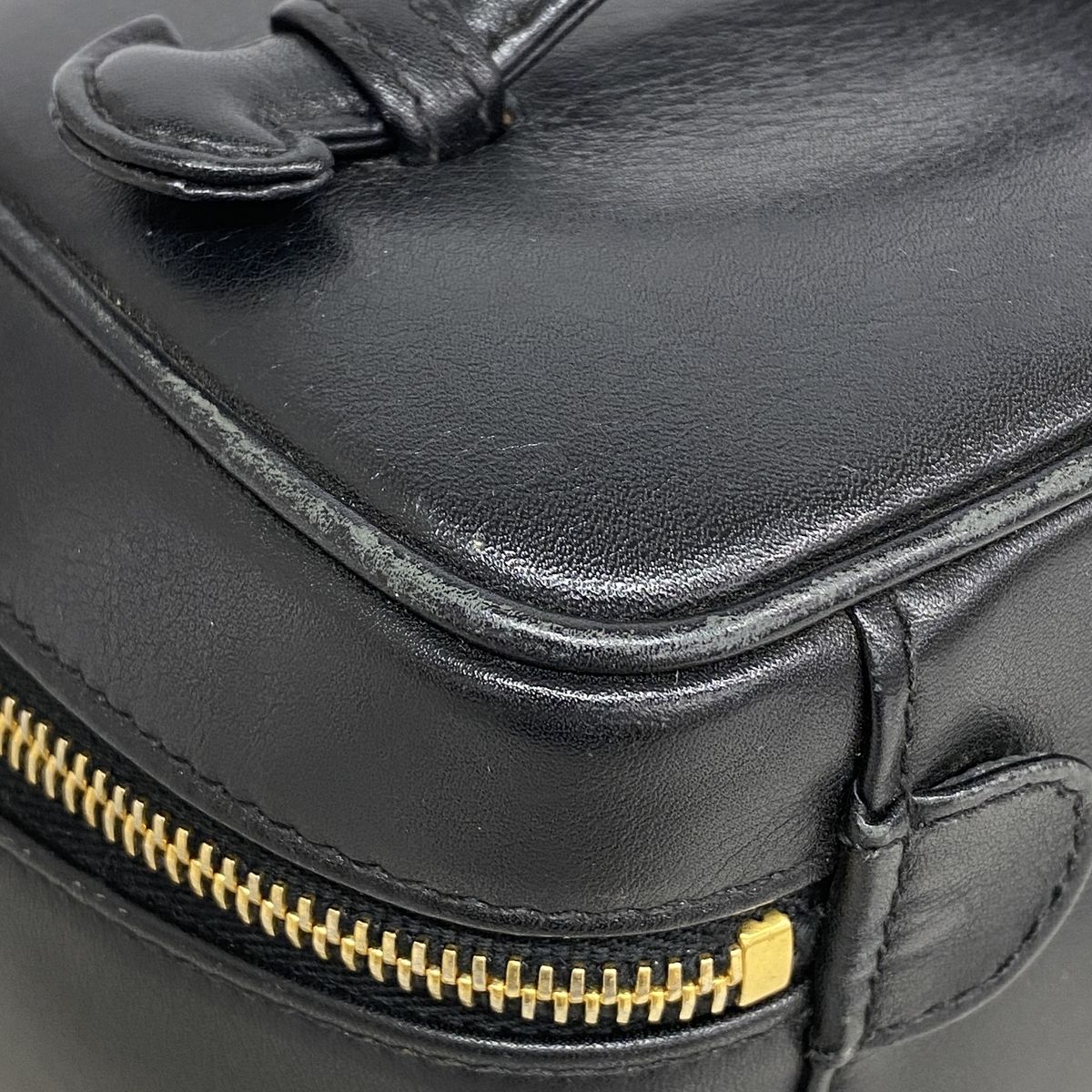 Chanel Vanity Bag Bicolor Lambskin Black Gold — view 7