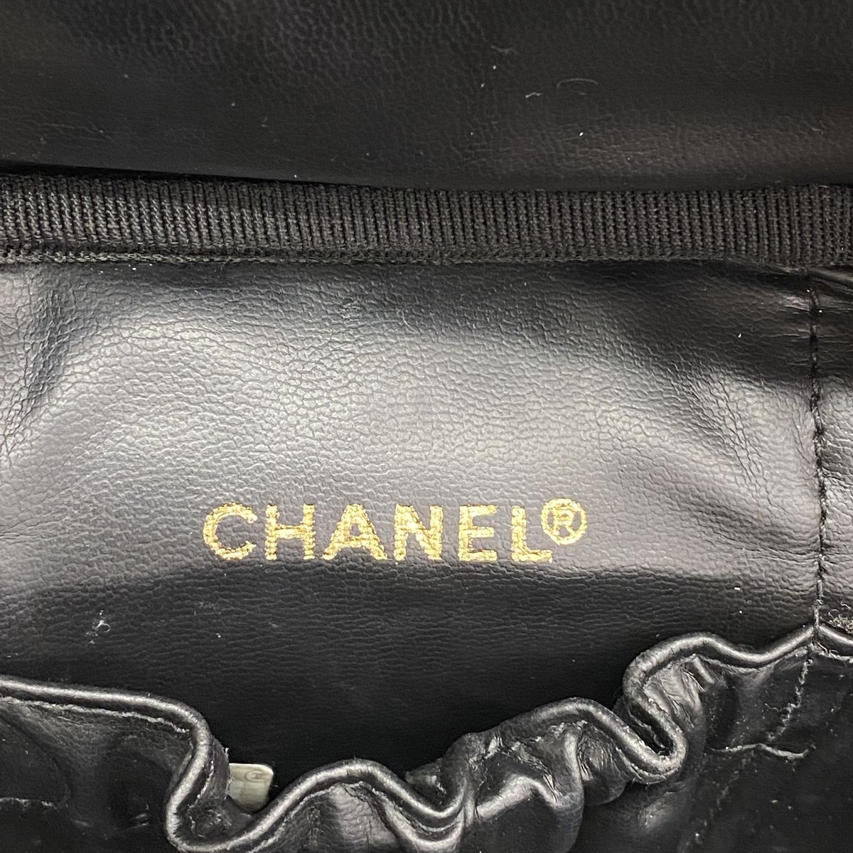 Chanel Vanity Bag Bicolor Lambskin Black Gold — view 5