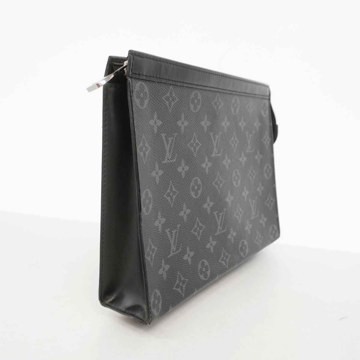 Louis Vuitton Clutch Monogram Eclipse Pochette Voyage MM Black — view 2