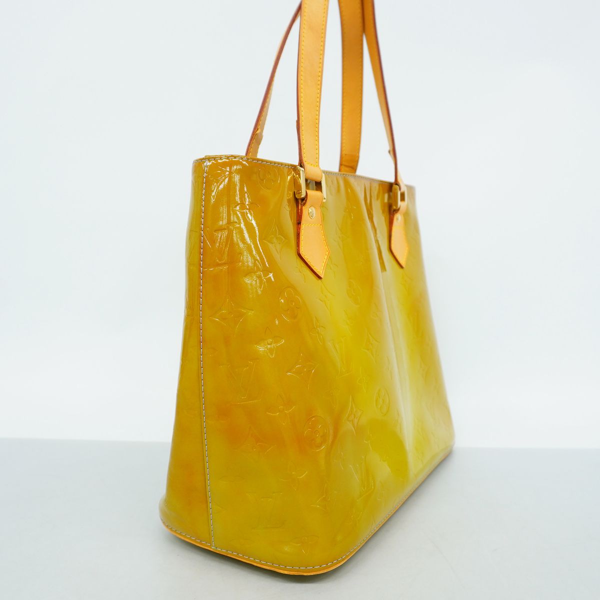 Louis Vuitton Tote Bag Vernis Houston Baby Blue — view 2
