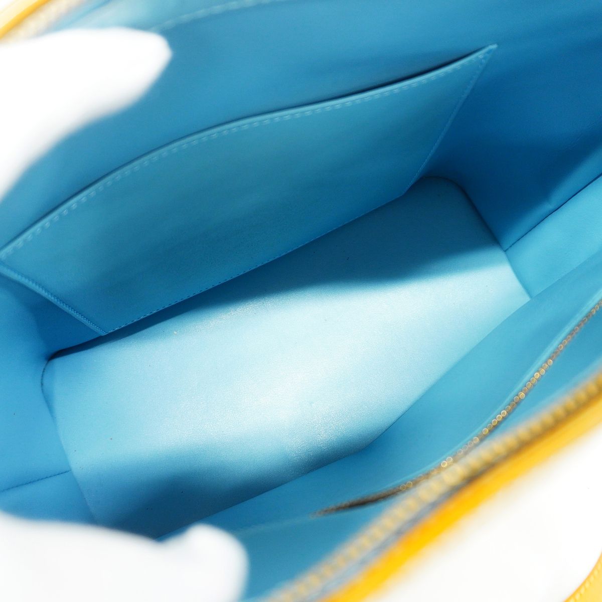 Louis Vuitton Tote Bag Vernis Houston Baby Blue — view 4