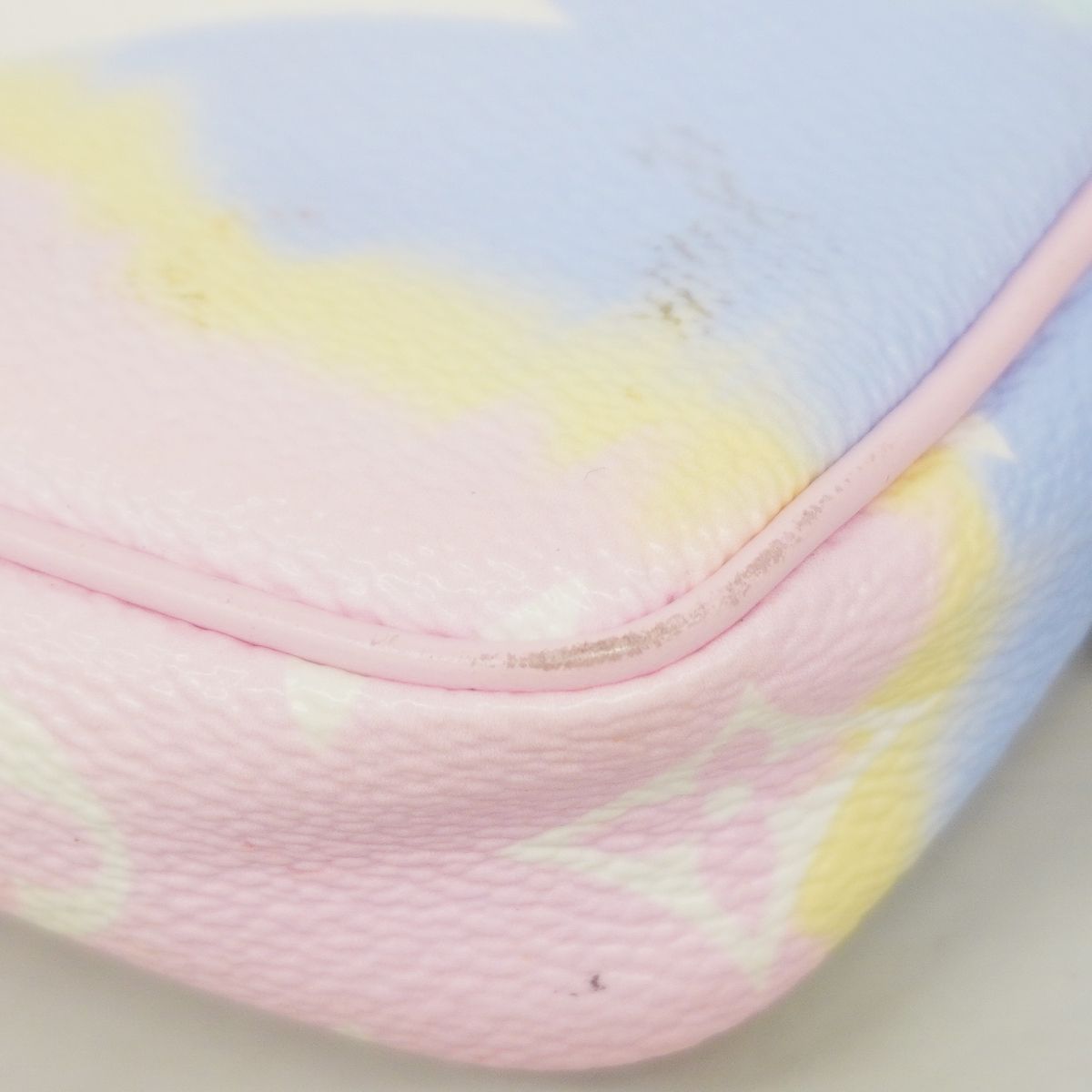 Louis Vuitton Pouch Monogram Giant LV Escal Mini Pochette Soir Pastel — view 6
