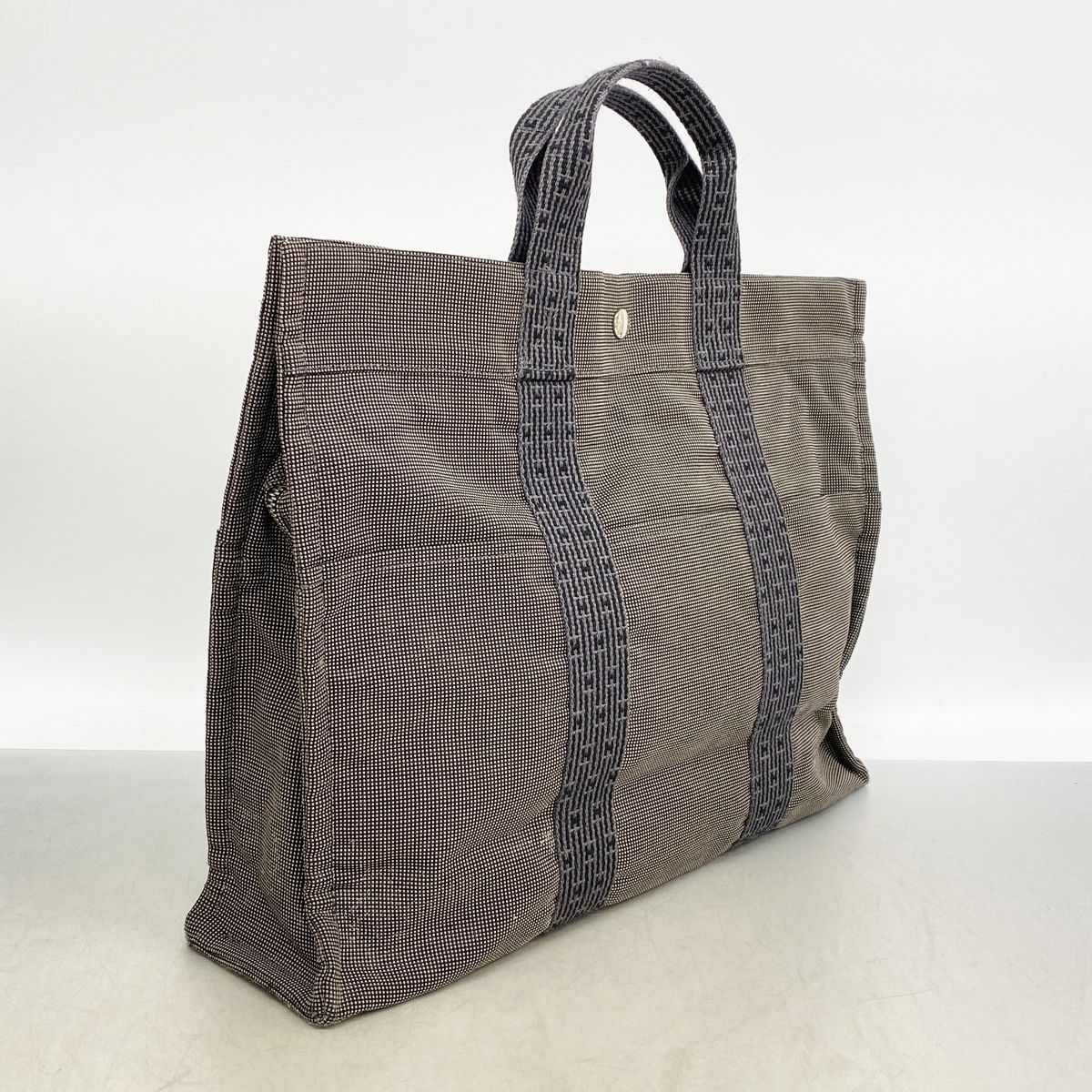 Hermes Tote Bag Her Line MM Canvas Gray Silver — view 2