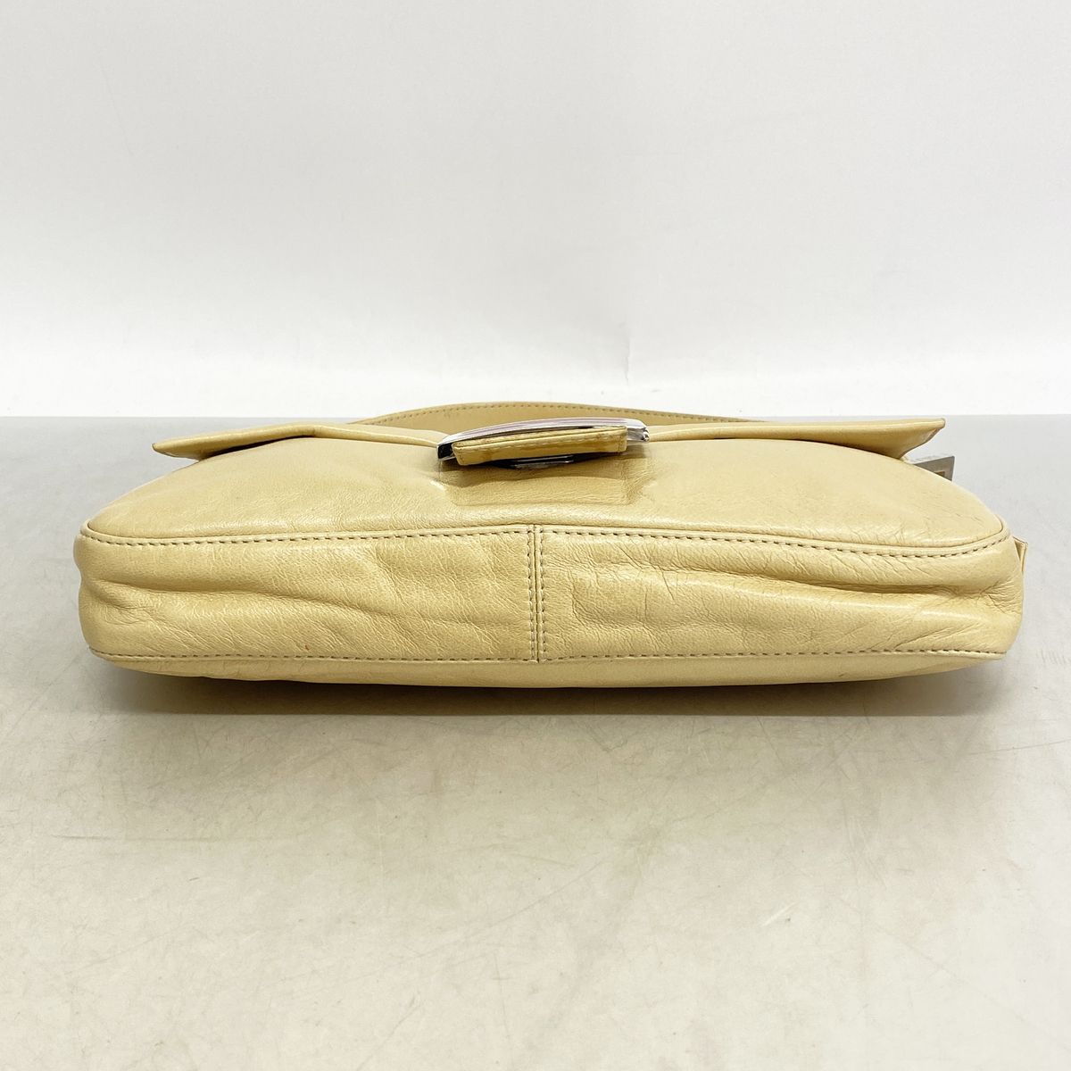 Fendi Handbag Mamma Bucket Leather Beige Silver — view 3