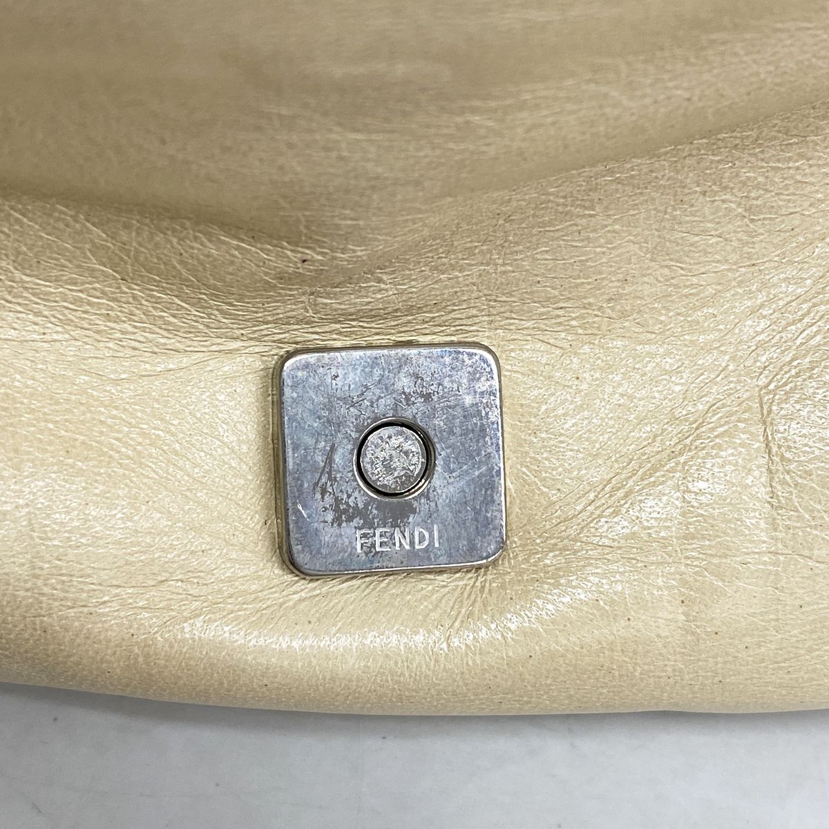 Fendi Handbag Mamma Bucket Leather Beige Silver — view 7