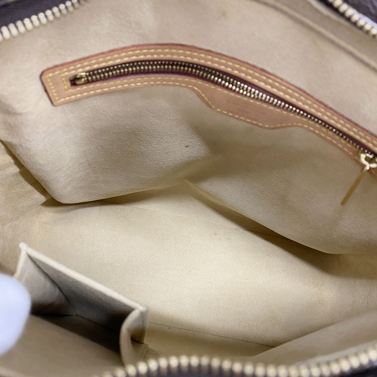 Louis Vuitton Shoulder Bag Monogram Looping GM Brown — view 4