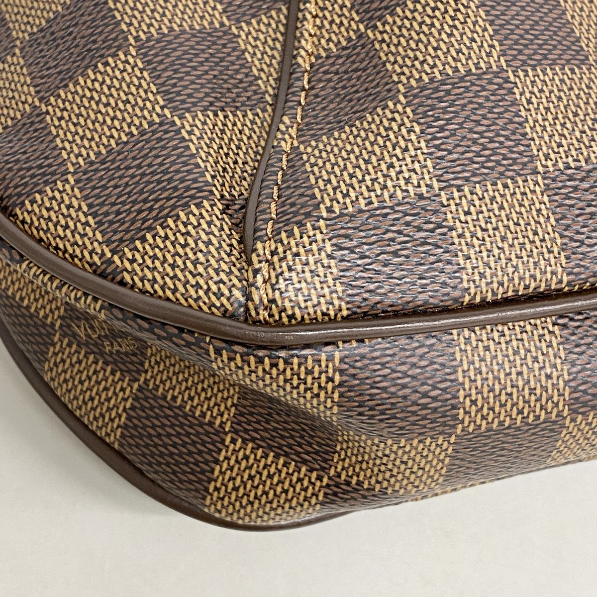 Louis Vuitton Shoulder Bag Damier Thames PM Ebene — view 6