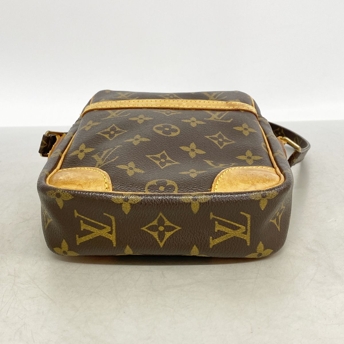 Louis Vuitton Shoulder Bag Monogram Danube Brown — view 3