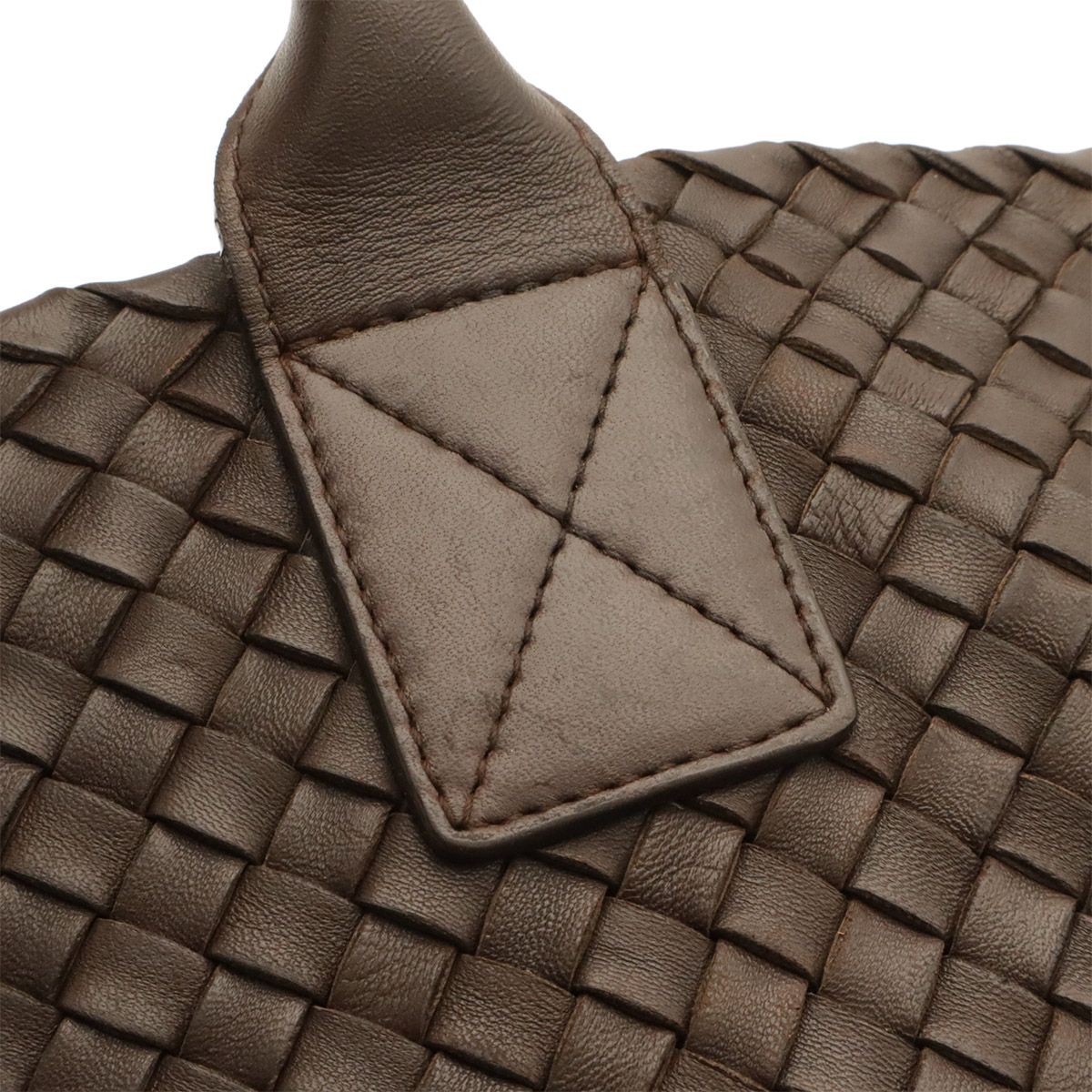 Bottega Veneta Intrechat Cabas MM Tote Leather 500 with Dark Brown Pouch Limited — view 4