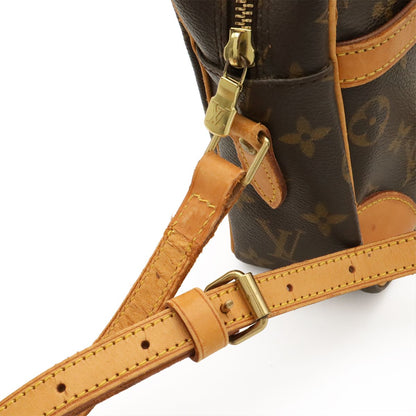 Louis Vuitton Monogram Trocadero 27 Shoulder Bag — view 4