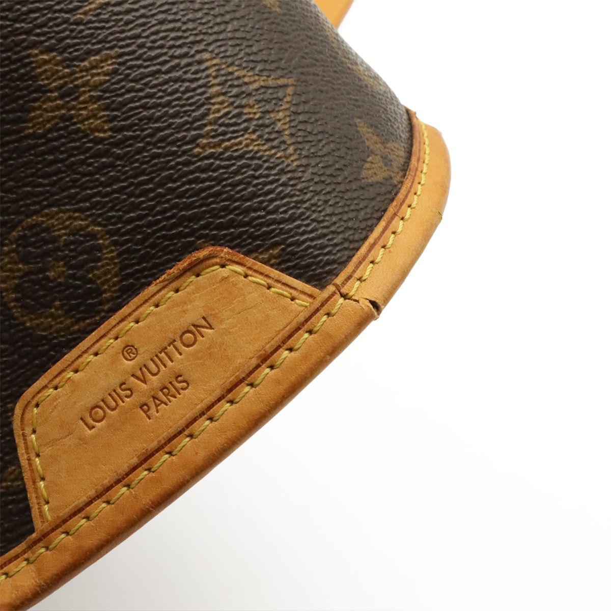 Louis Vuitton Monogram Menilmontan PM Shoulder Bag — view 4